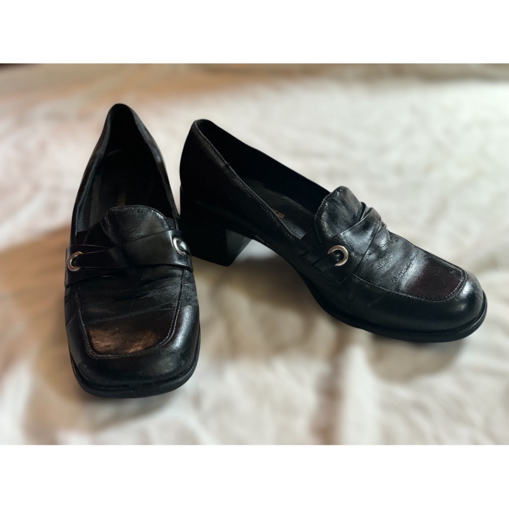 90s Vintage Black Square Toe Wedge Loafers